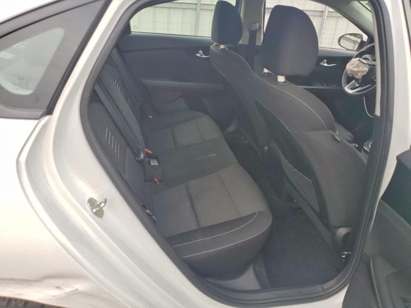 2019 KIA FORTE S 10