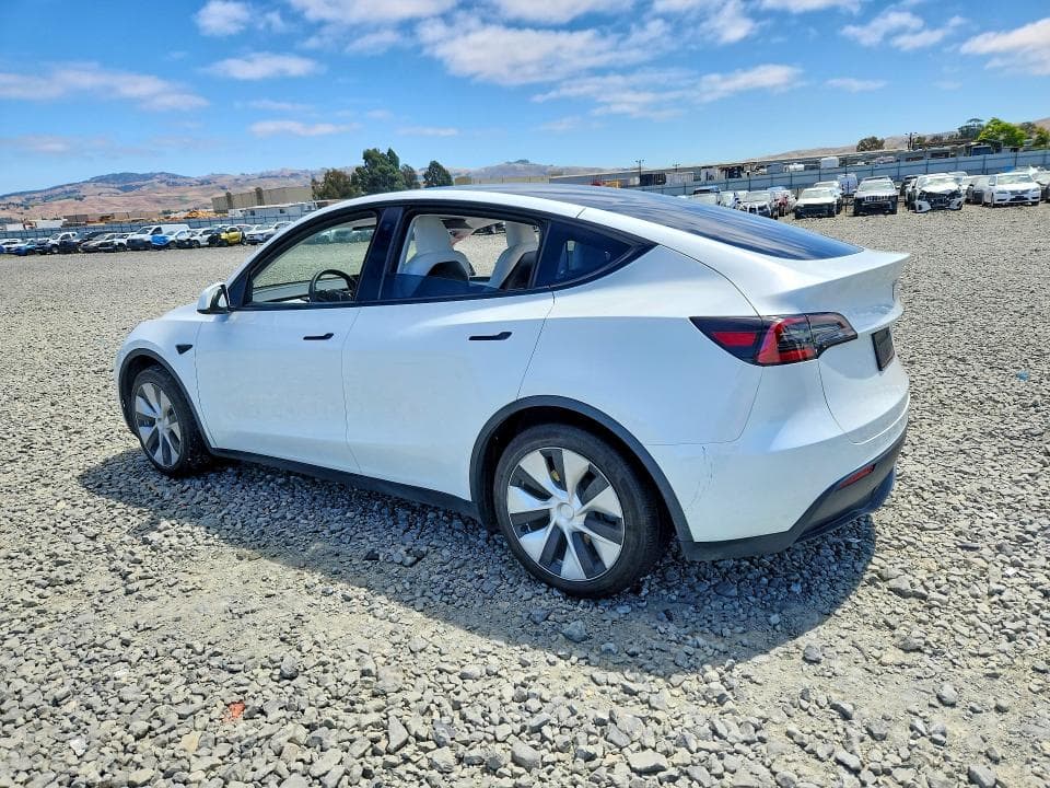 2023 TESLA MODEL Y 2