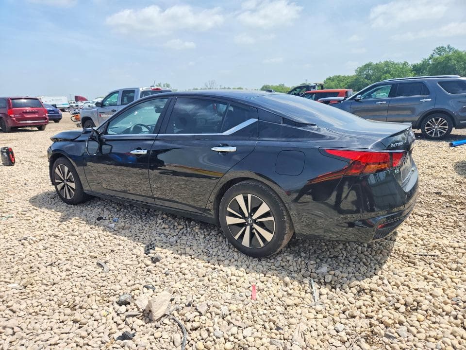 2021 NISSAN ALTIMA SV 2