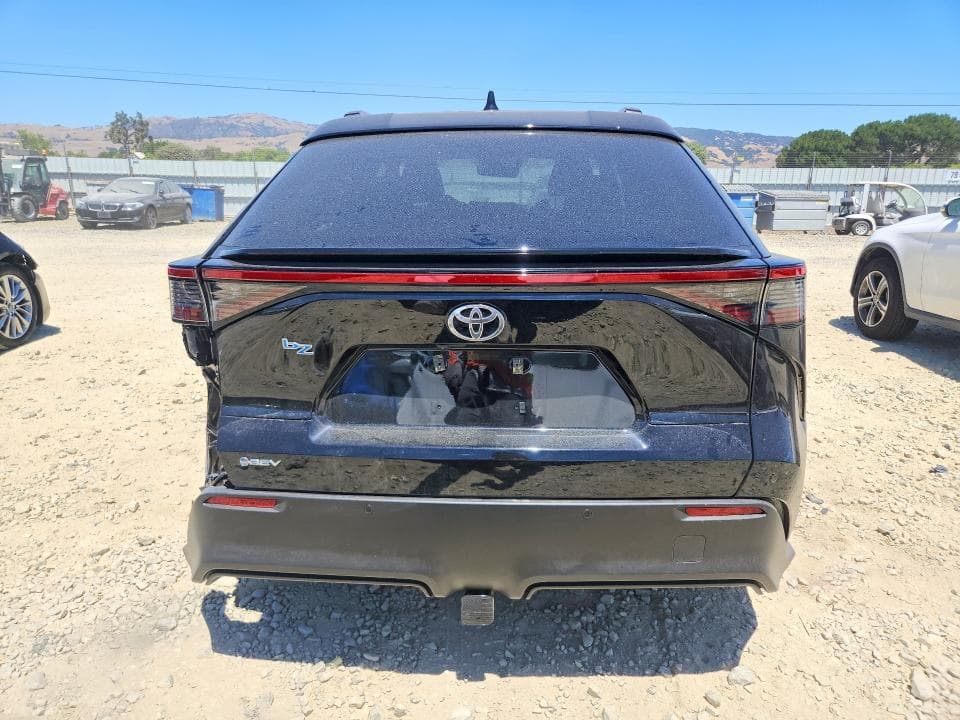 2026 TOYOTA BZ XLE PLUS 6