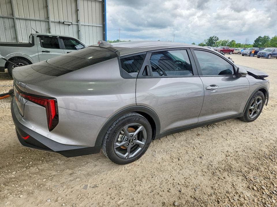 2025 KIA K4 LXS 3