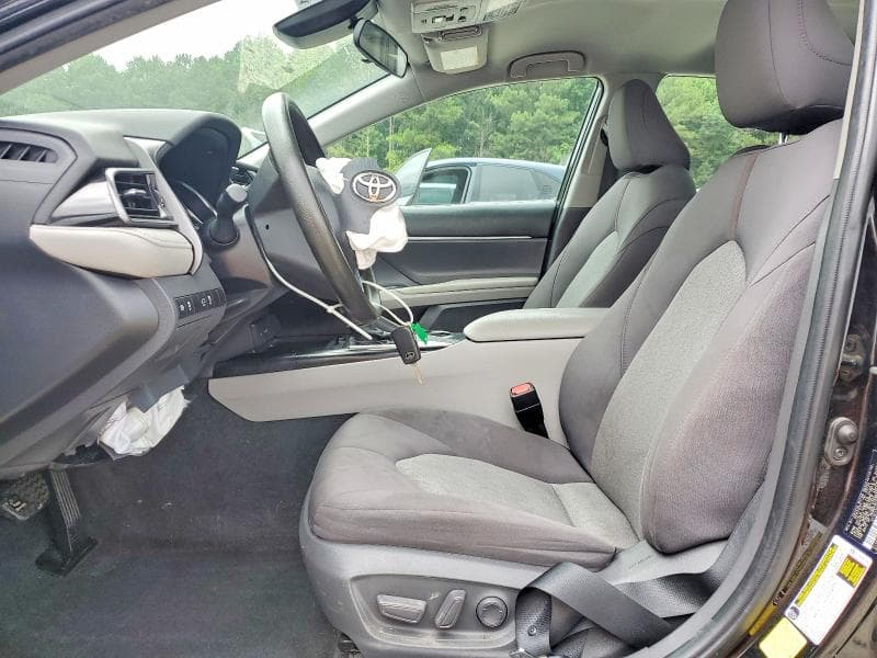 2020 TOYOTA CAMRY LE 7