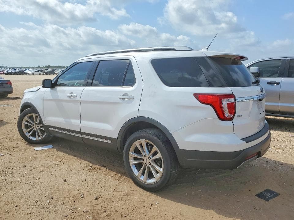 2019 FORD EXPLORER XLT 2