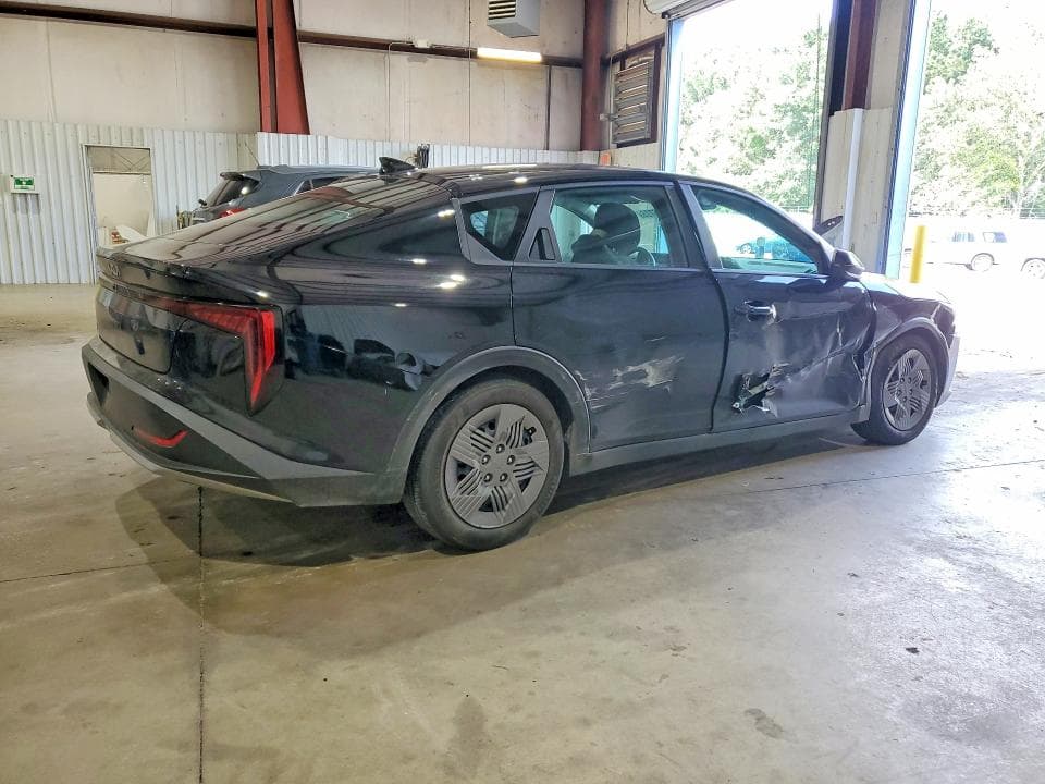 2025 KIA K4 LX 3