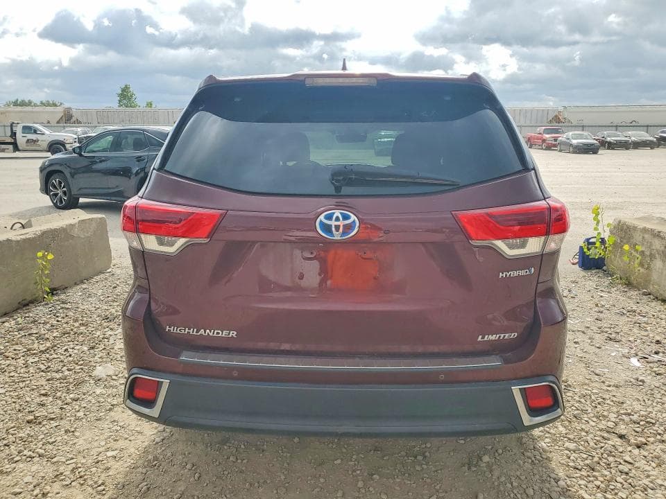2018 TOYOTA HIGHLANDER HYBRID LIMITED PLATINUM 6