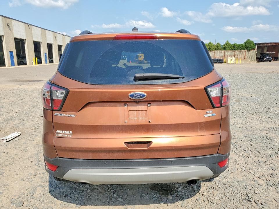 2017 FORD ESCAPE SE 6