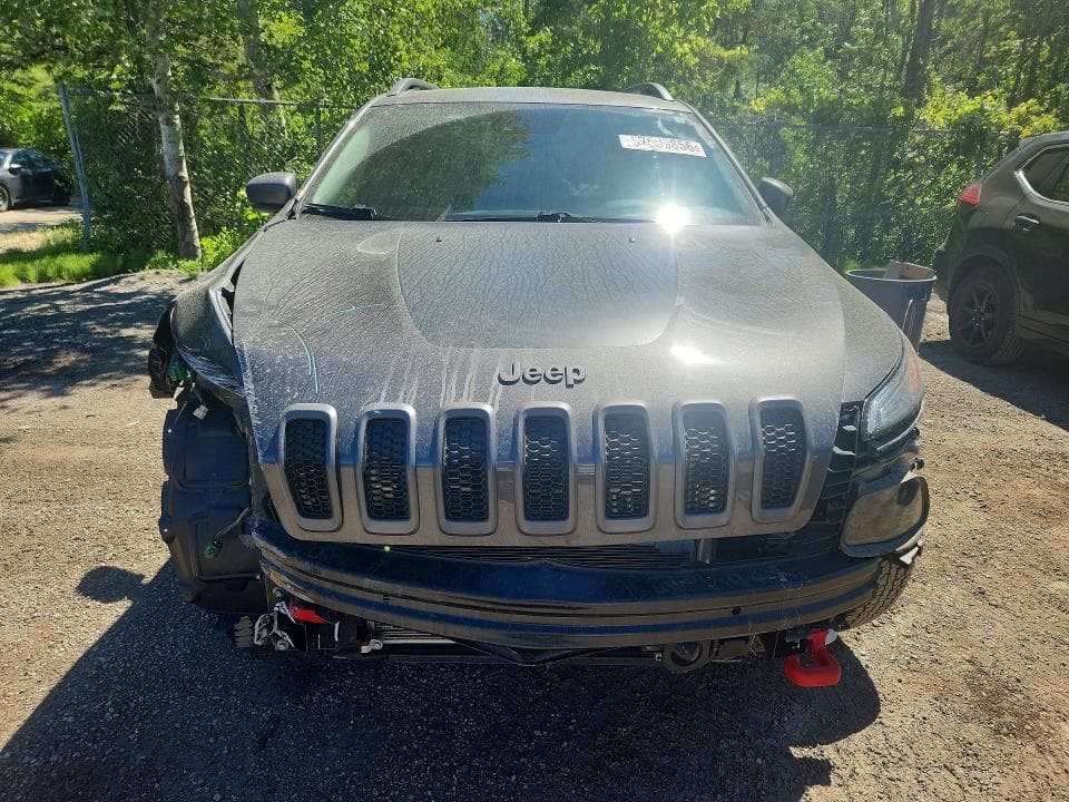 2018 JEEP CHEROKEE TRAILHAWK 5