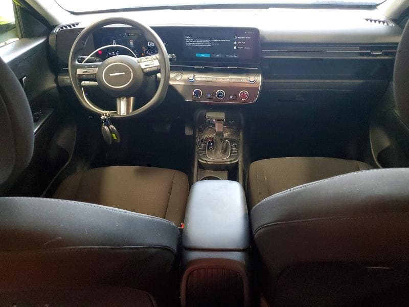 2024 HYUNDAI KONA SE 8