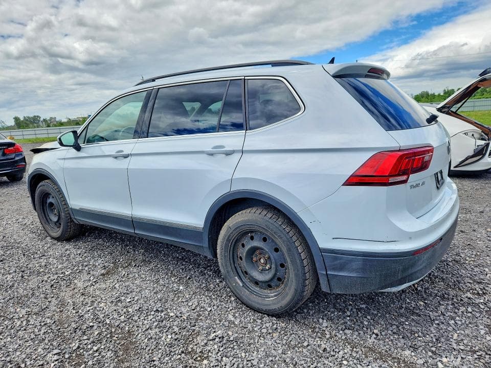 2018 VOLKSWAGEN TIGUAN SE 2