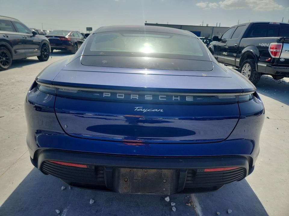 2022 PORSCHE TAYCAN 6