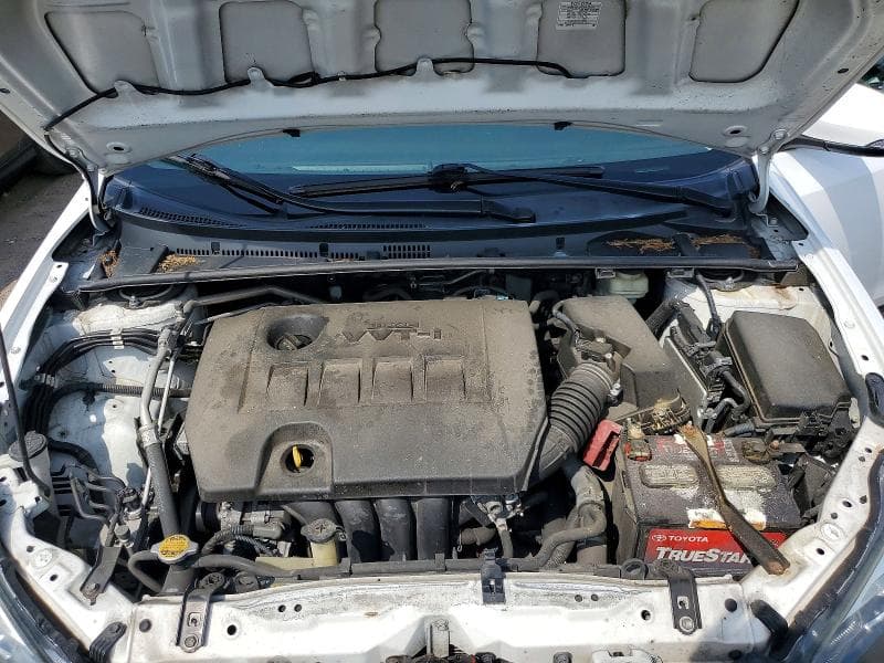 2017 TOYOTA COROLLA SE 11