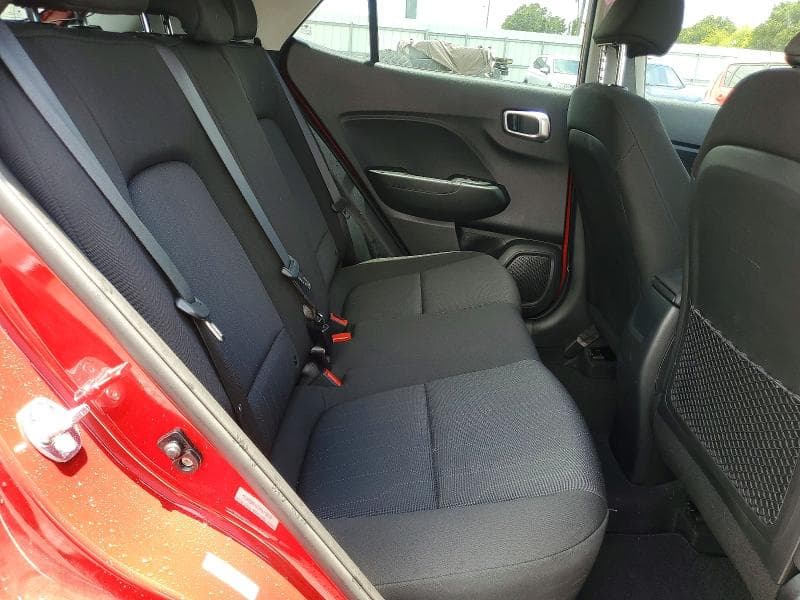 2025 HYUNDAI VENUE SE 11