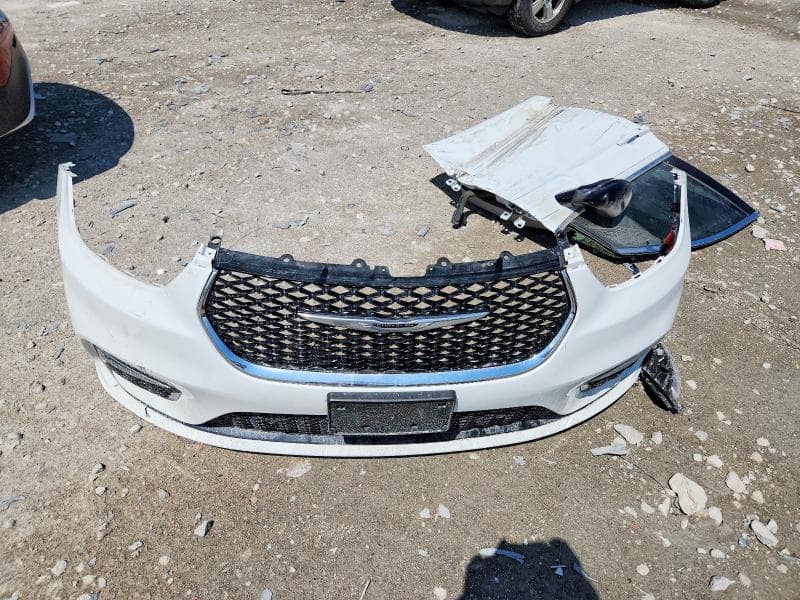2024 CHRYSLER PACIFICA TOURING L 13