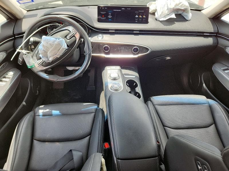 2023 GENESIS GV70 2.5T STANDARD 8