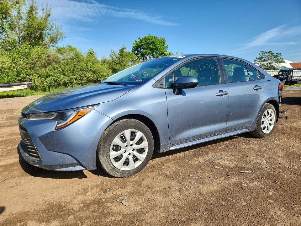 2025 TOYOTA COROLLA - 1