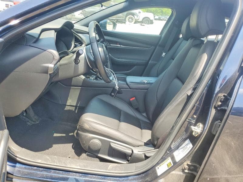 2023 MAZDA 3 SELECT 7