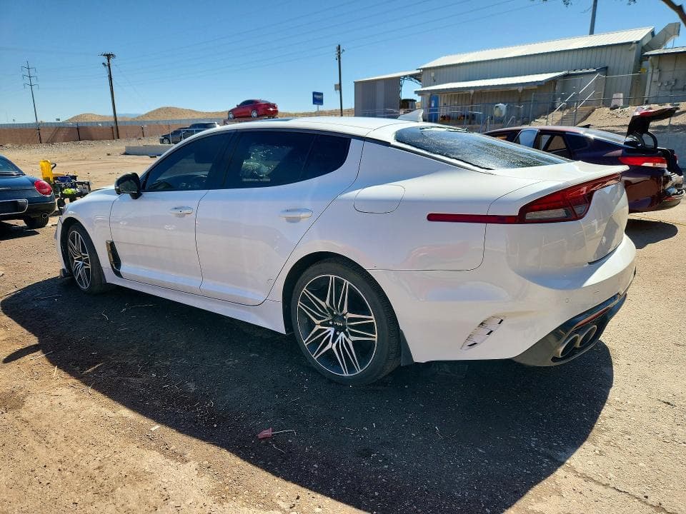 2023 KIA STINGER GT2 2