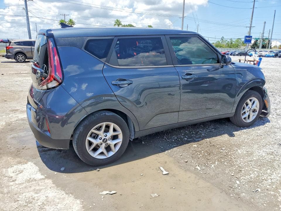 2025 KIA SOUL LX 3