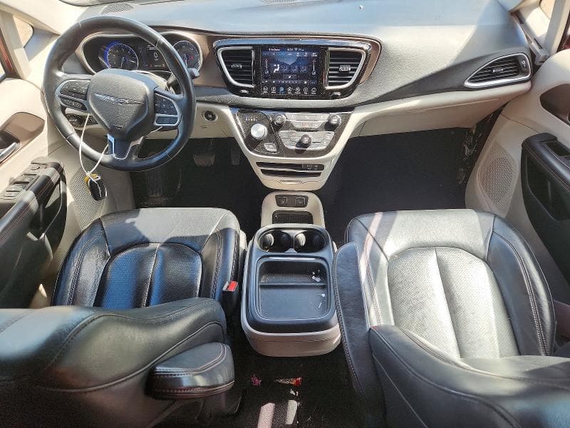 2018 CHRYSLER PACIFICA TOURING L 8