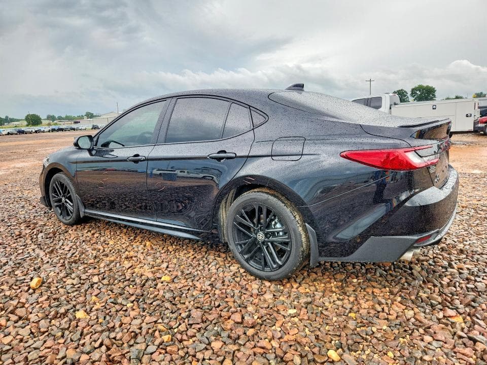 2026 TOYOTA CAMRY SE 2