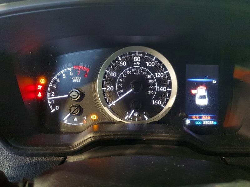 2021 TOYOTA COROLLA LE 9