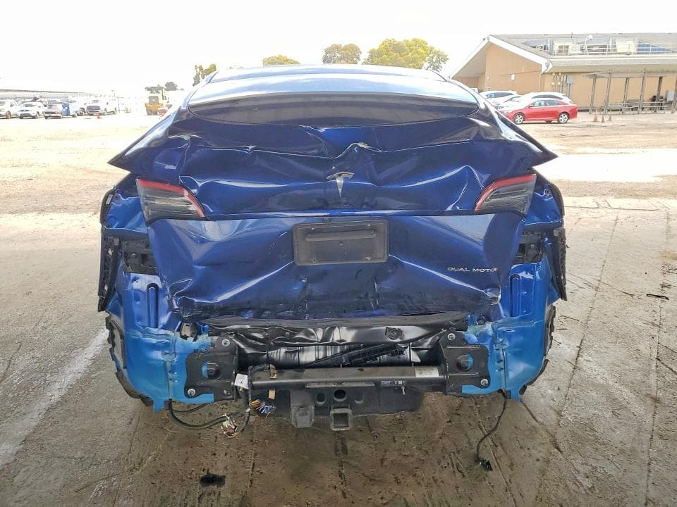 2022 TESLA MODEL Y 6