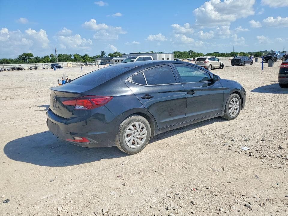 2020 HYUNDAI ELANTRA SE 3