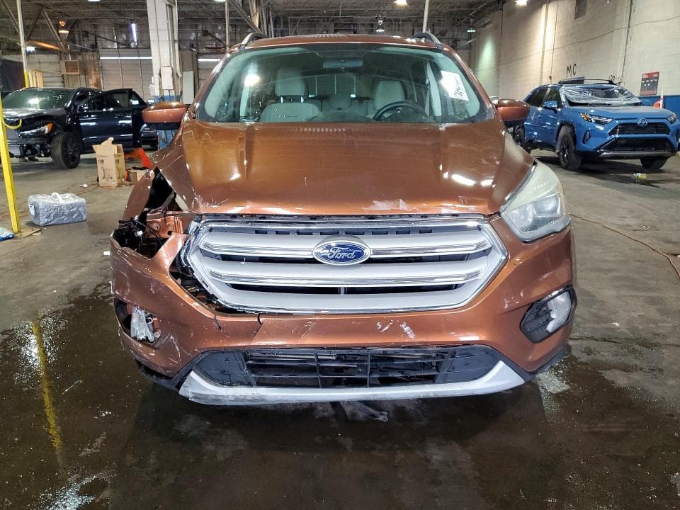 2017 FORD ESCAPE SE 5