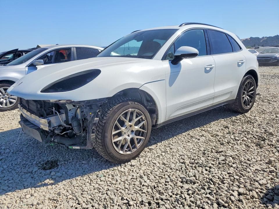 2021 PORSCHE MACAN - 1