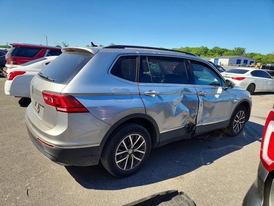 2020 VOLKSWAGEN TIGUAN SE 3