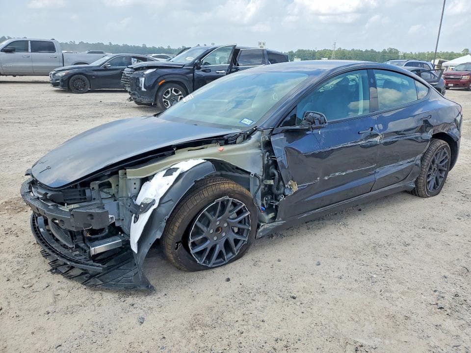 2026 TESLA MODEL 3 - 1
