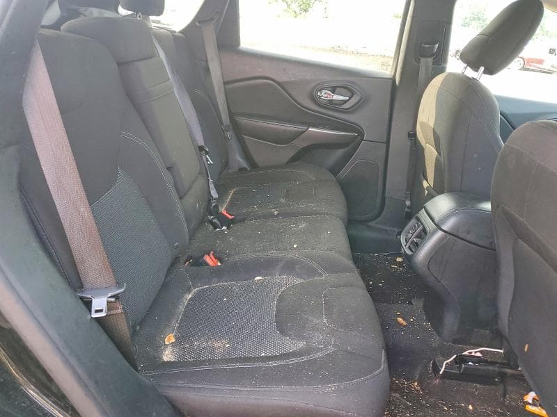 2019 JEEP CHEROKEE LATITUDE 11