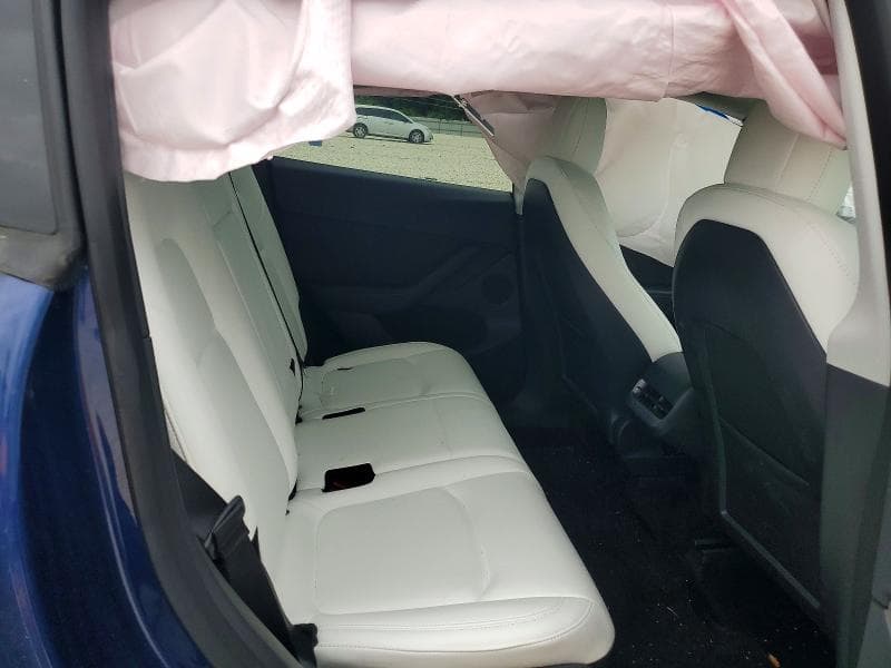 2023 TESLA MODEL Y 10