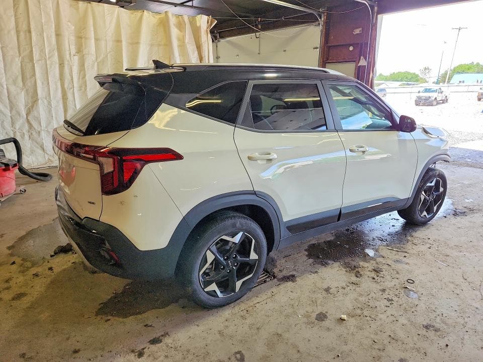 2025 KIA SELTOS S 3
