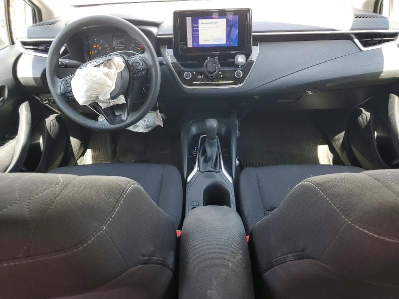 2024 TOYOTA COROLLA LE 8