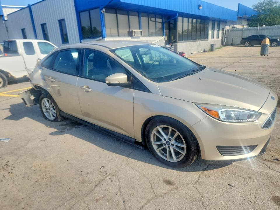 2017 FORD FOCUS SE 4