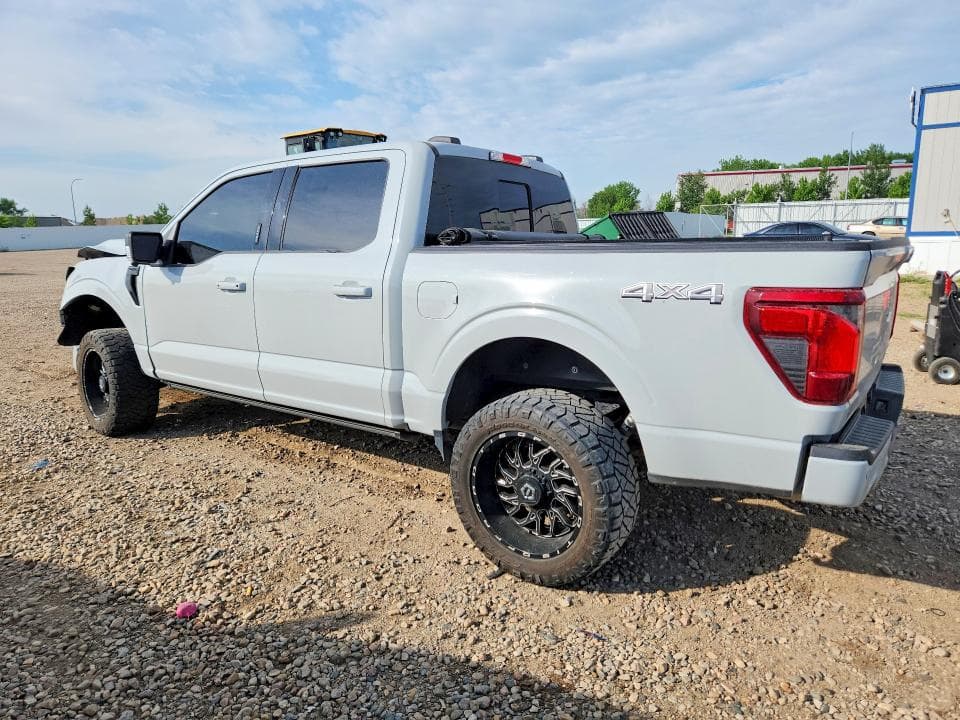 2024 FORD F150 XLT 2