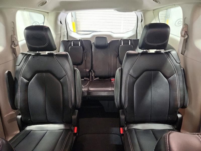 2024 CHRYSLER PACIFICA TOURING L 10