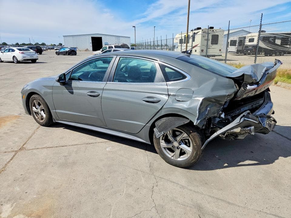 2022 HYUNDAI SONATA SE 2