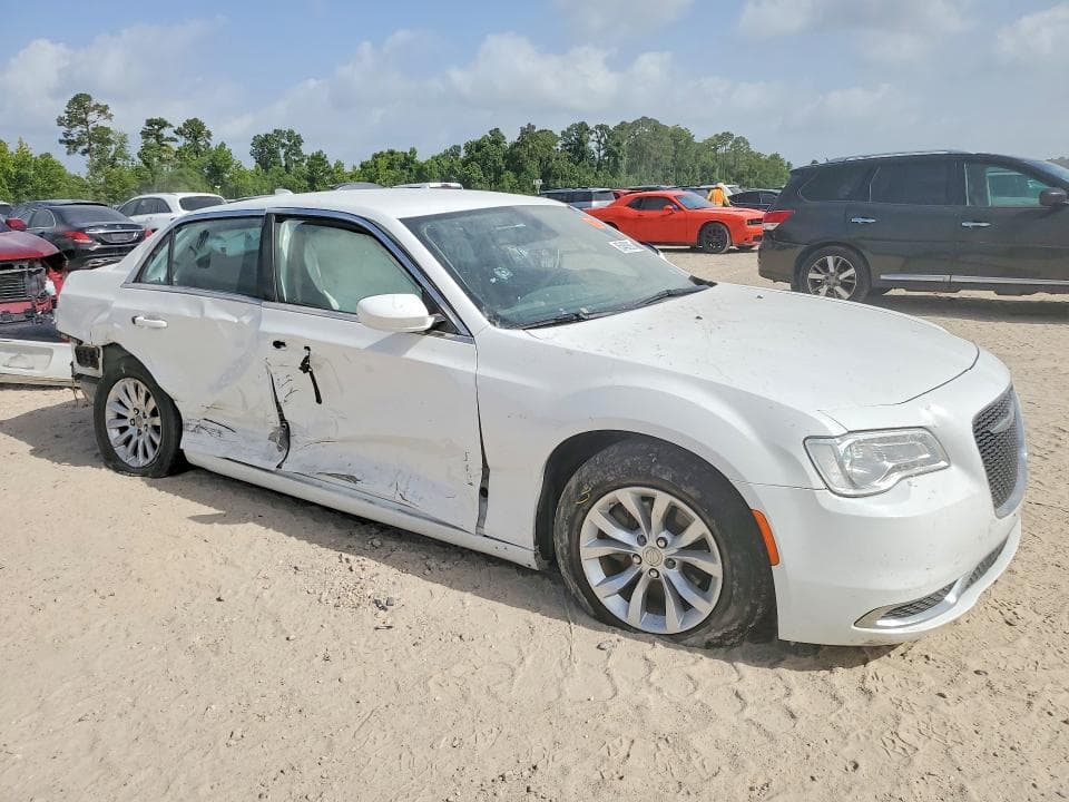 2022 CHRYSLER 200 CONVERTIBLE 4