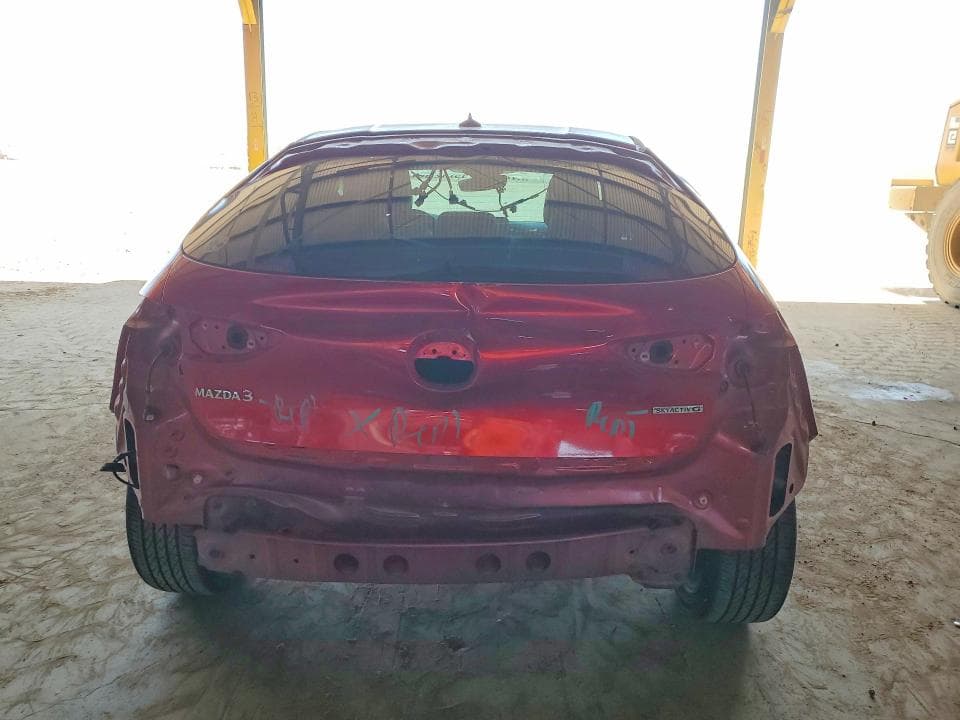 2022 MAZDA 3 PREMIUM 6