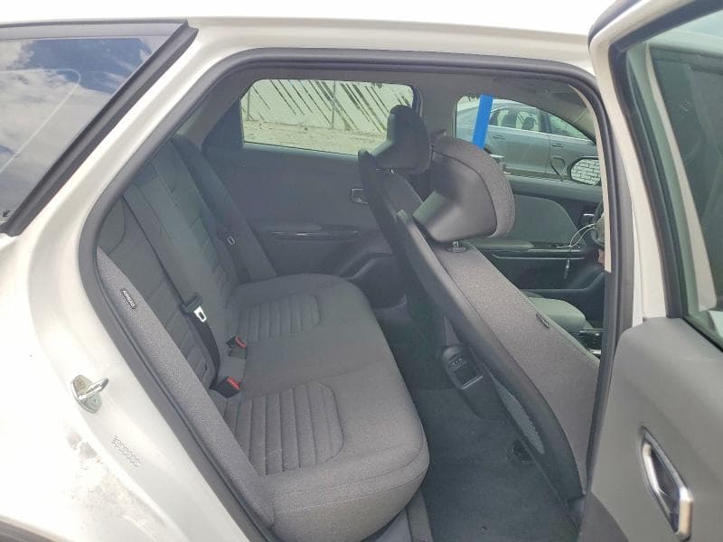 2025 KIA K4 EX 10