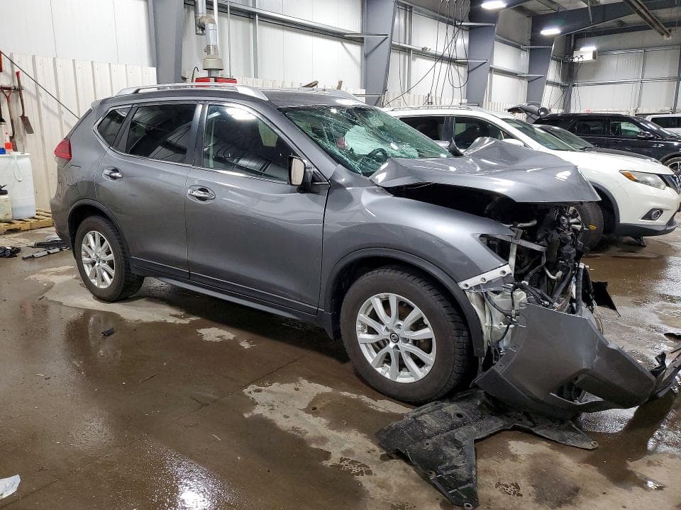 2017 NISSAN ROGUE SV 4