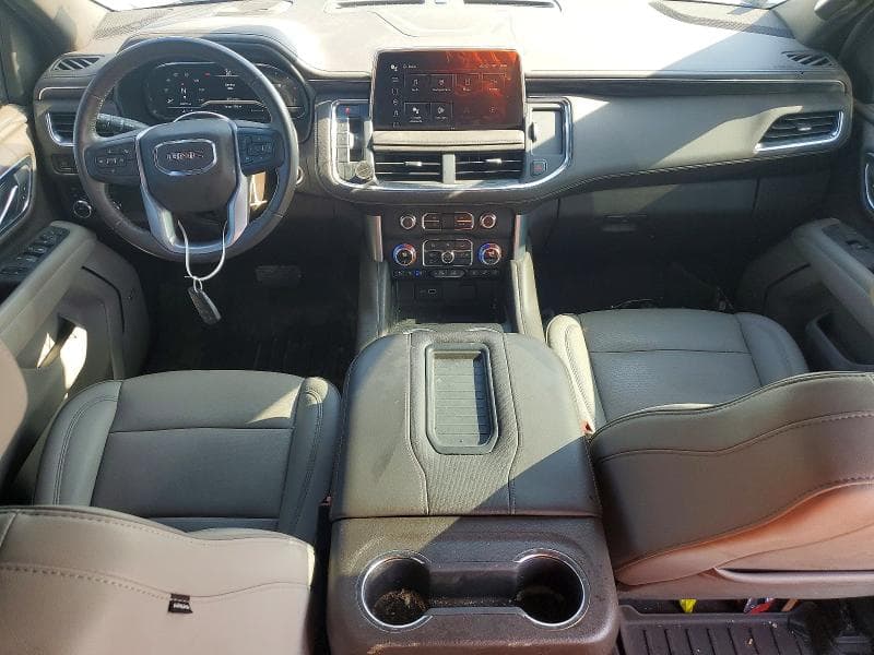 2023 GMC YUKON SLT 8