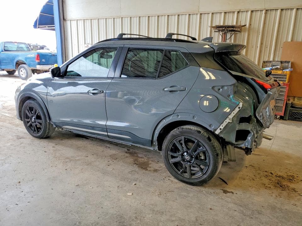 2021 NISSAN KICKS SR 2