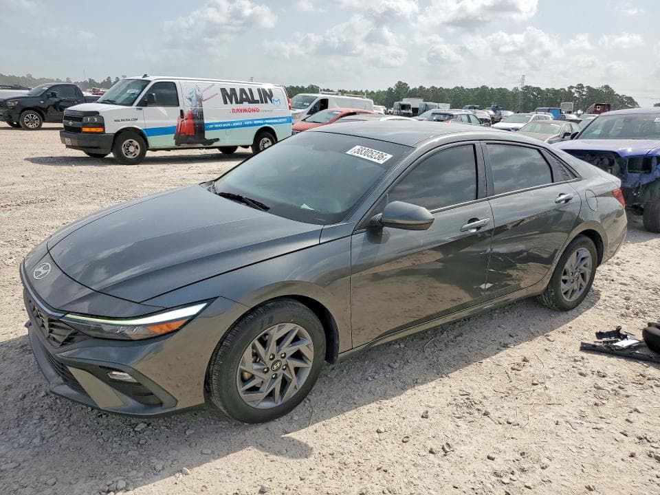 2024 HYUNDAI ELANTRA SEL - 1