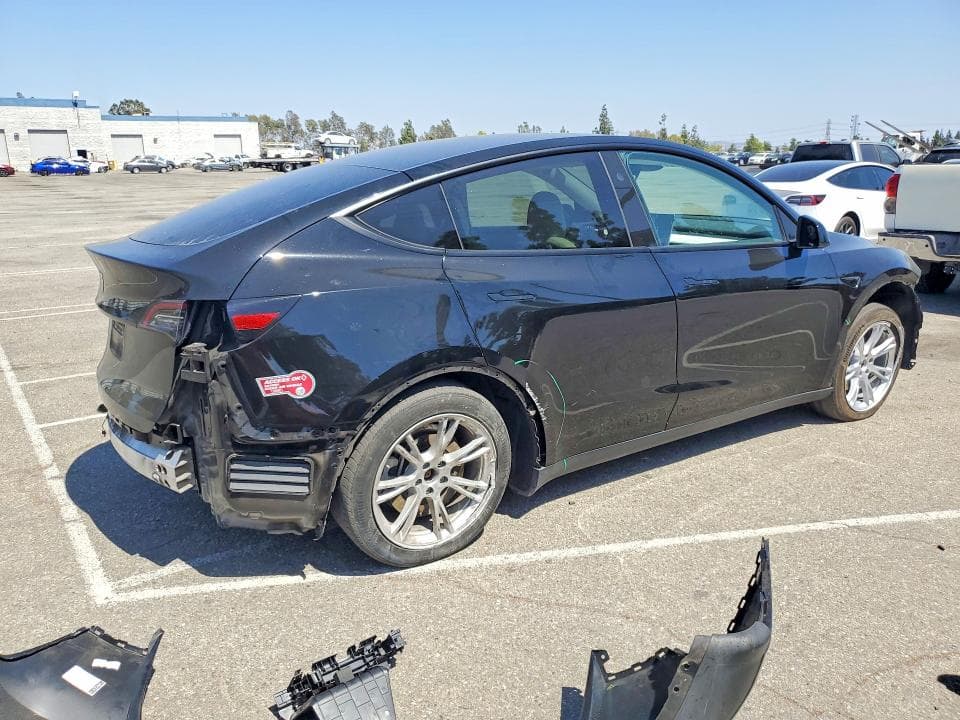 2023 TESLA MODEL Y 3