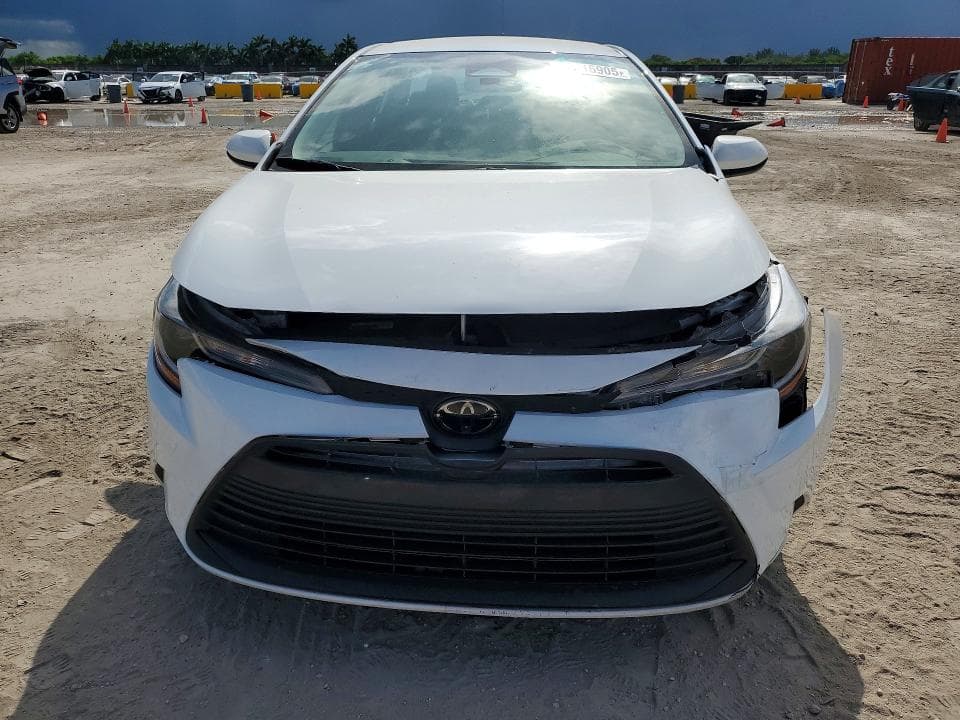 2024 TOYOTA COROLLA LE 5