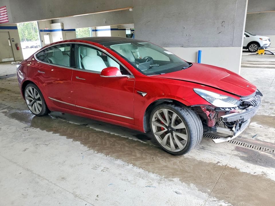 2018 TESLA MODEL 3 4