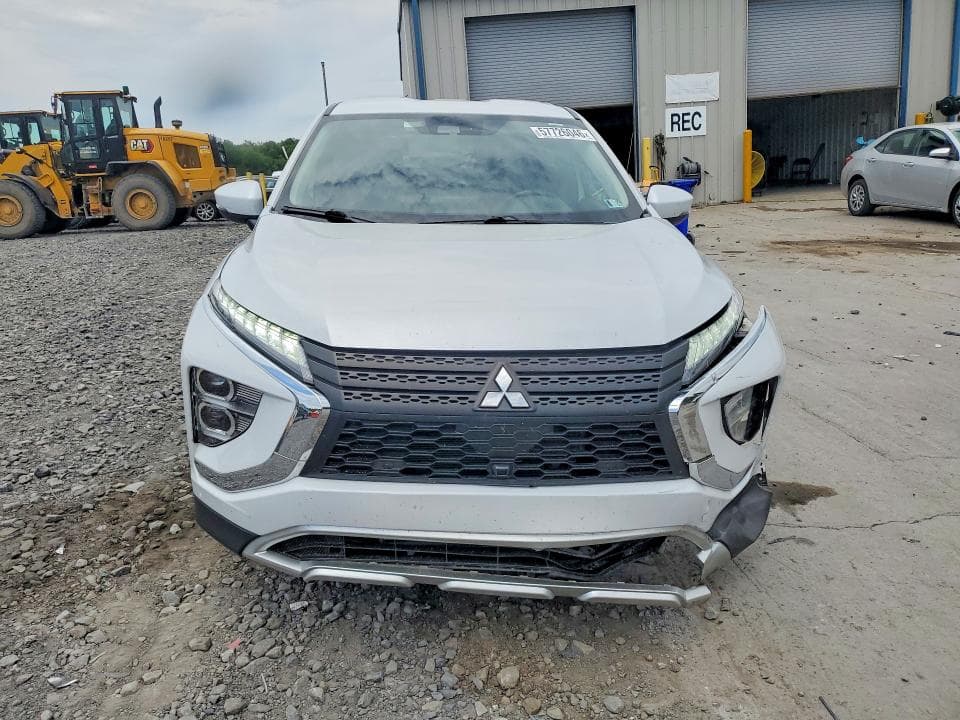 2024 MITSUBISHI ECLIPSE CROSS SE/SEL 5